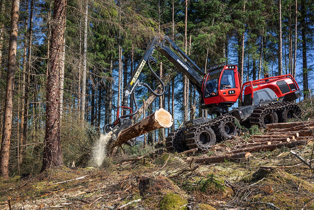 Komatsu Forest